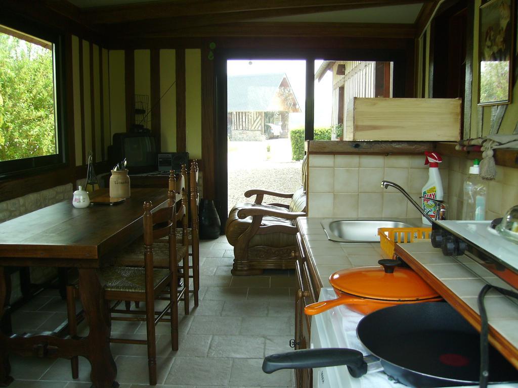 Chambre chez Corinne Fourneville Zimmer foto